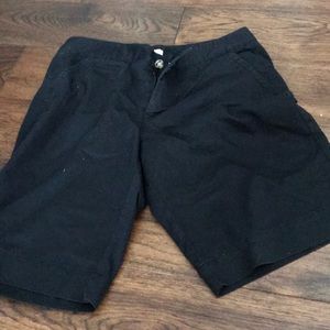 B1G1  Dockers size 12